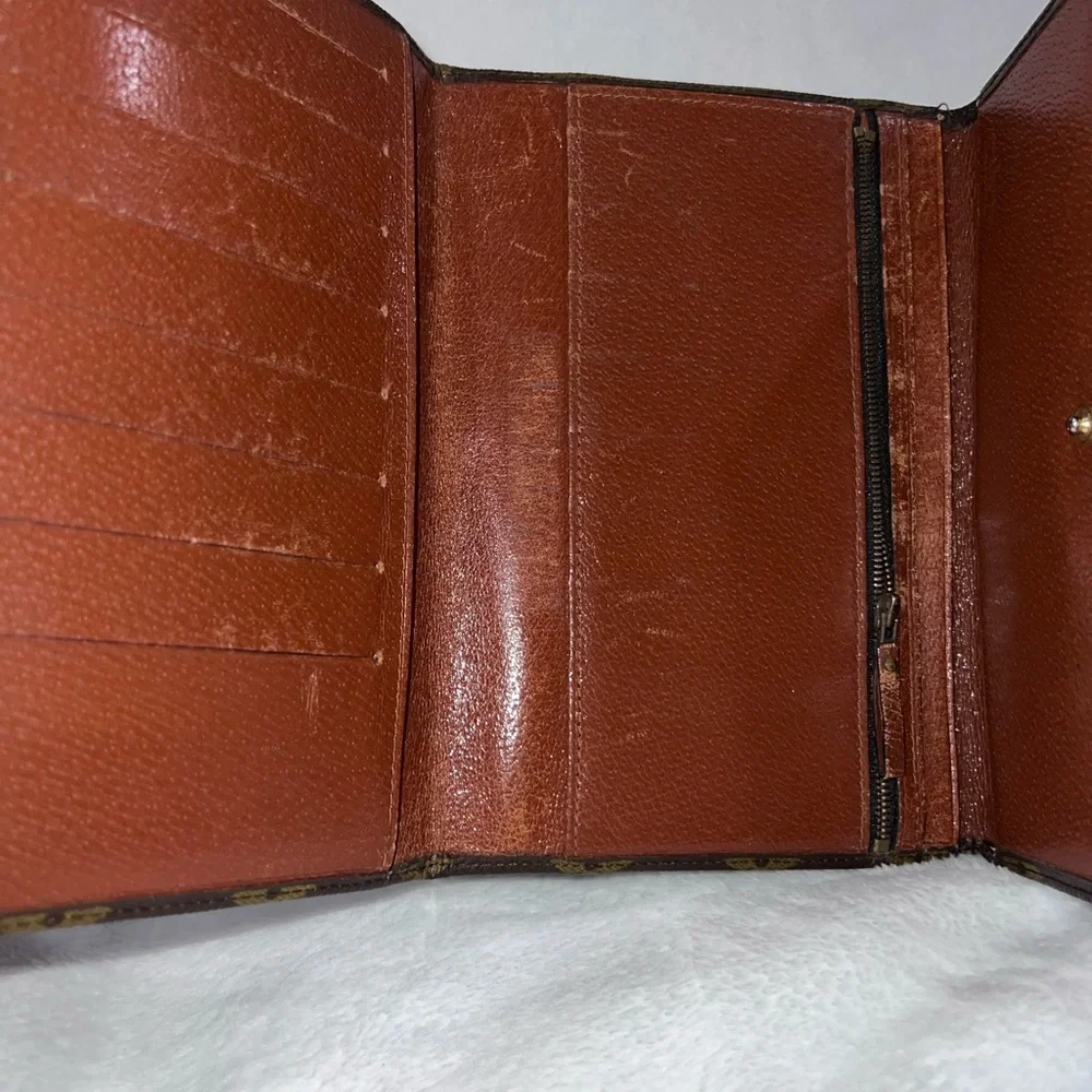 Louis Vuitton Monogram Brown Fold Wallet - Picture 5 of 8
